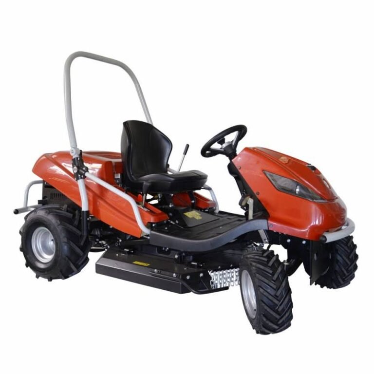 x-768x768 Tondeuse débroussailleuse autoportée Oleo-mac Tuareg 92 EVO – Image 1